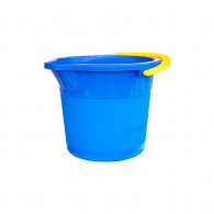 BALDE PLASTICO CON PICO AZUL 17 LT HUDE